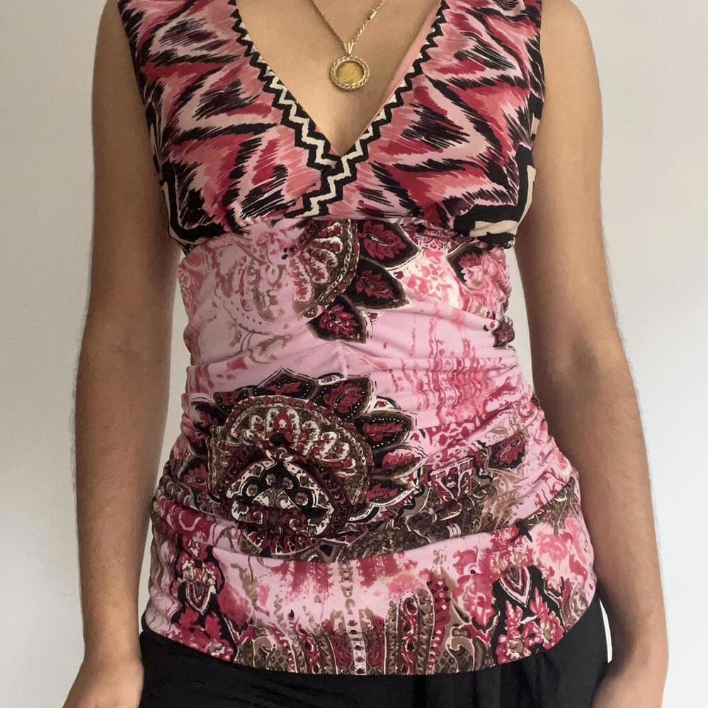 Pink and black paisley print top with ruffle detail #paisley